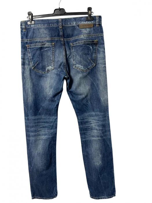 Review blugi                             M [2]