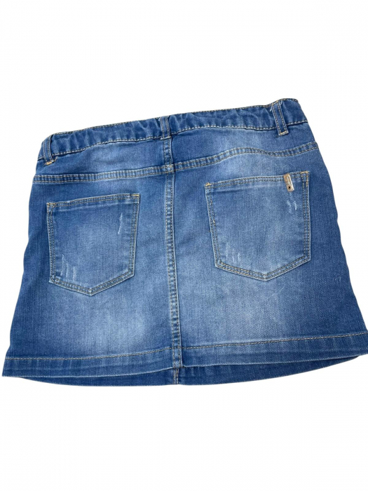 Zara fusta                              152 [2]