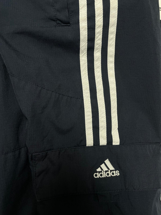 Adidas pantaloni scurti                            XXL [3]