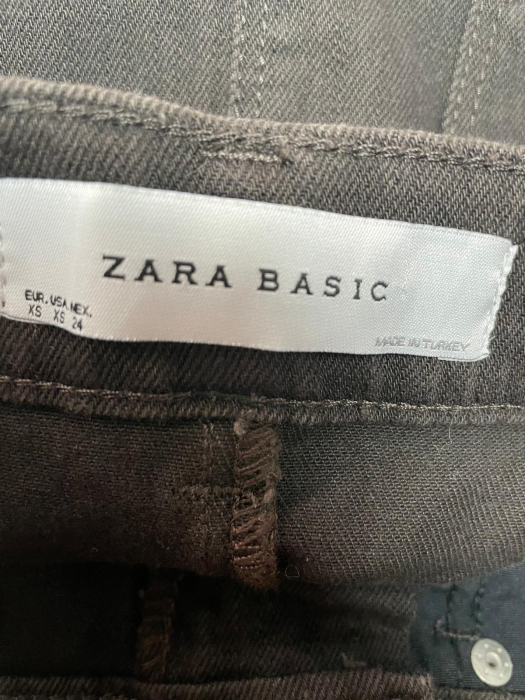 Zara fusta                          XS [3]