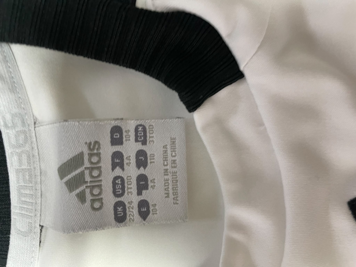 Adidas tricou                          104 [3]