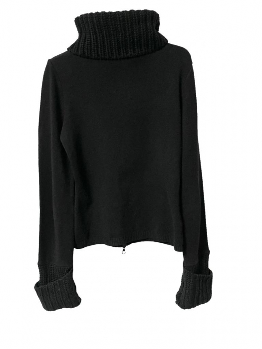 Pulover                      XS/S [2]