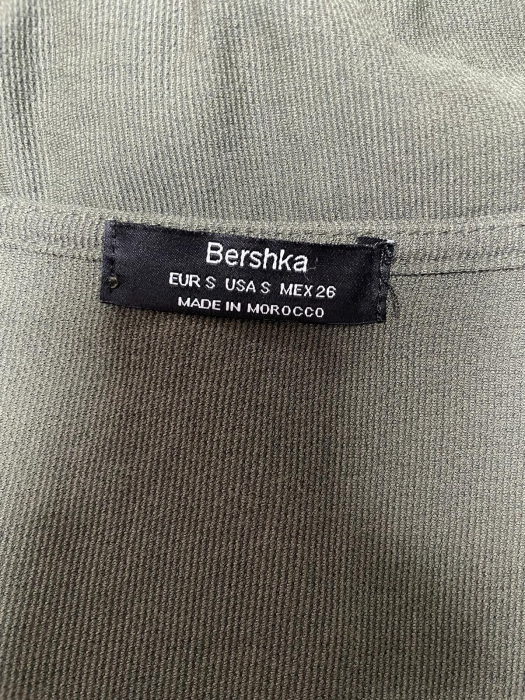 Bershka bluza               S [3]