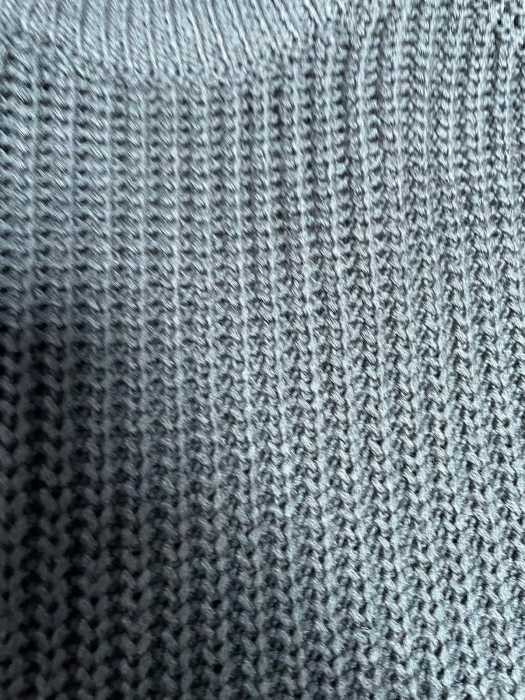 Pulover                             M/L [3]