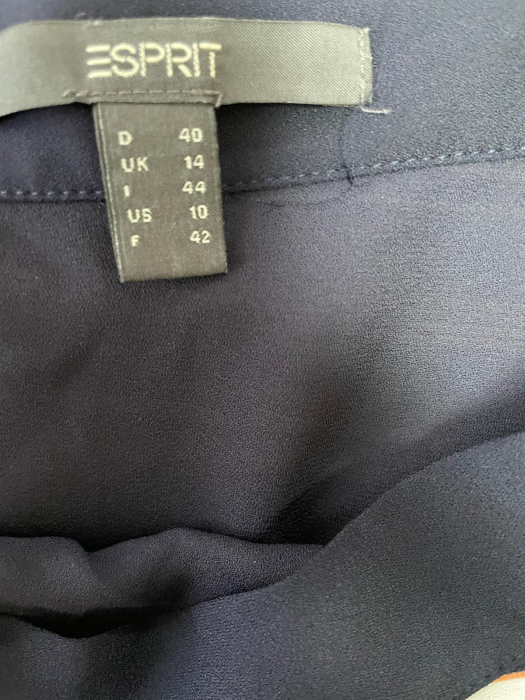 Esprit fusta                      L [3]