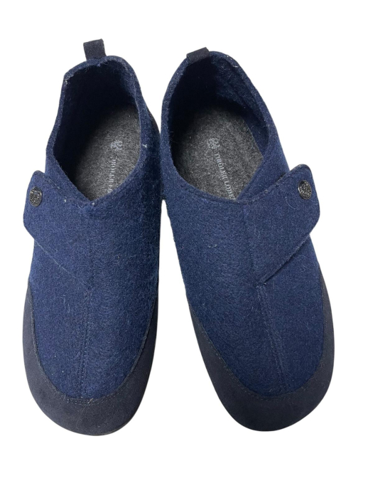 Papuci                                    41 [2]