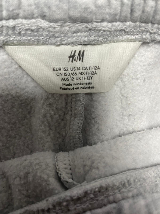 H&M pantaloni                     152 [3]