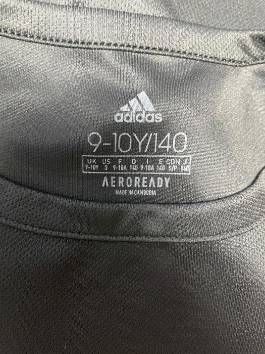 Adidas tricou                            140 [3]