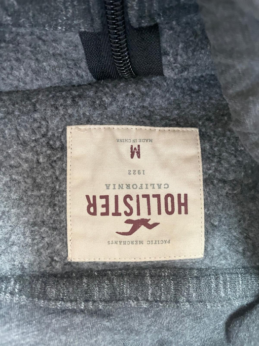Hollister hanorac                         M [3]