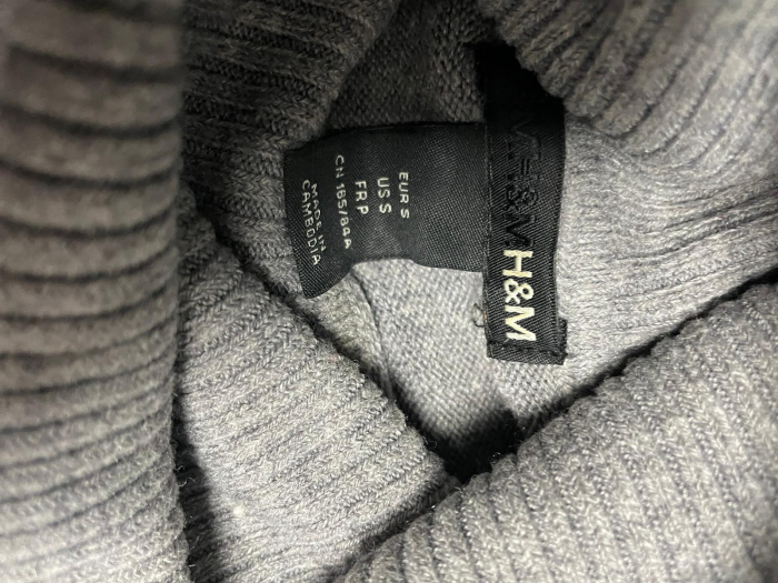 H&M pulover                               S [3]