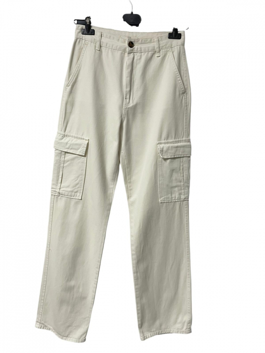 Stradivarius blugi                        M [1]