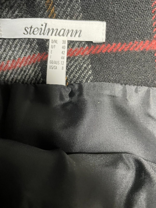 Steilmann fusta                      M [3]