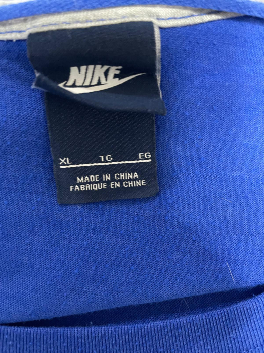 Nike maiou                       XL [3]