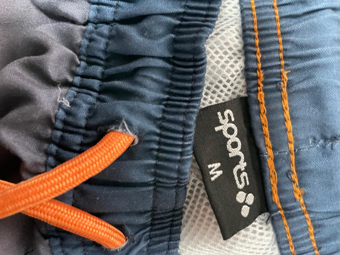 Sports pantaloni scurti                             M [3]