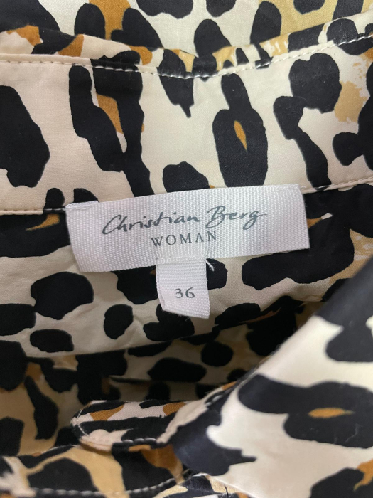 Christian Berg rochie                      M [3]