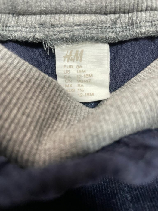 Pantaloni H&M                         86 [3]