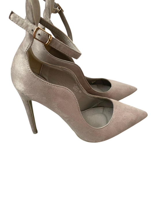 Pantofi                        38 [3]