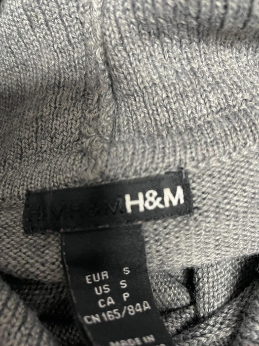 H&M pulover                S [3]