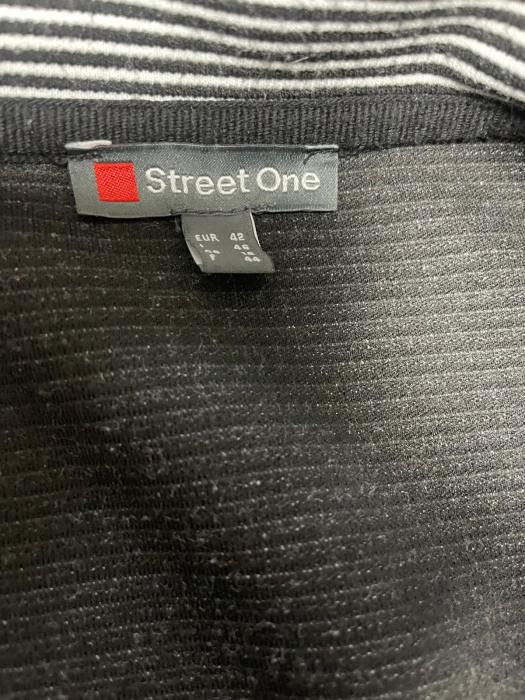 Sacou Street One                            L [3]