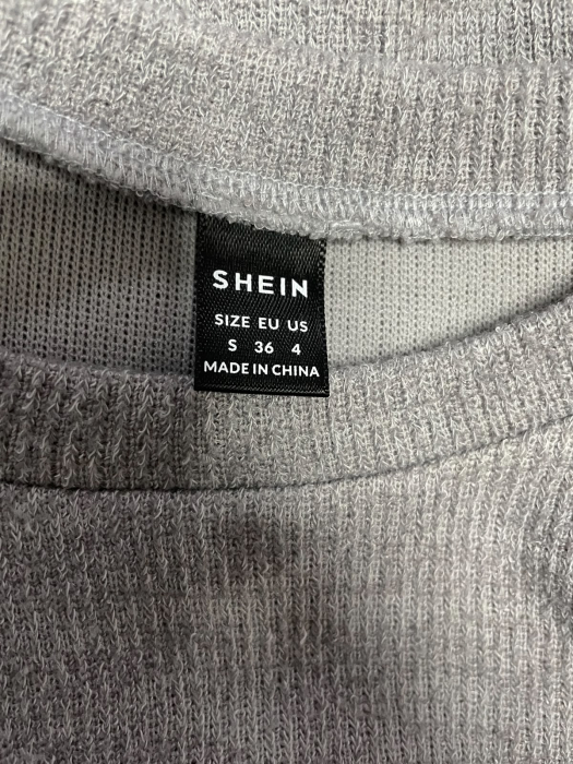 Shein vesta                         S [3]