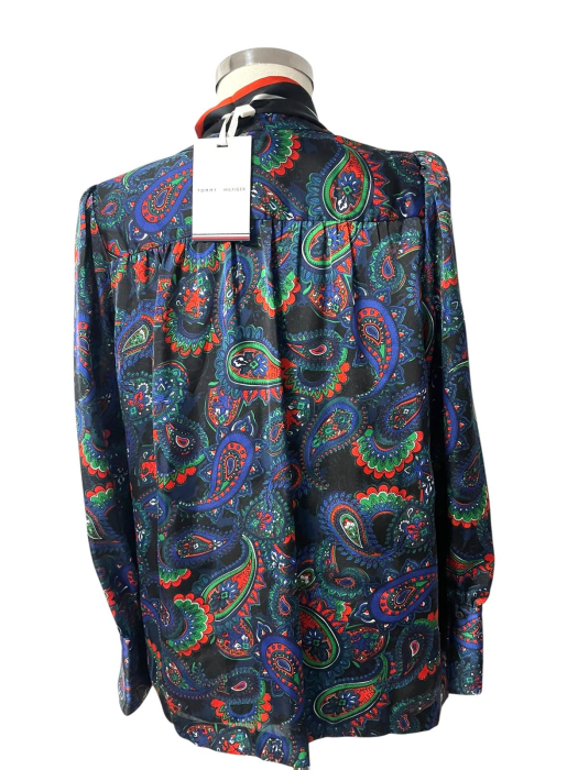 Tommy Hilfiger bluza                        M-L [4]