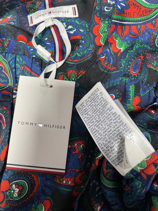 Tommy Hilfiger bluza                        M-L [5]