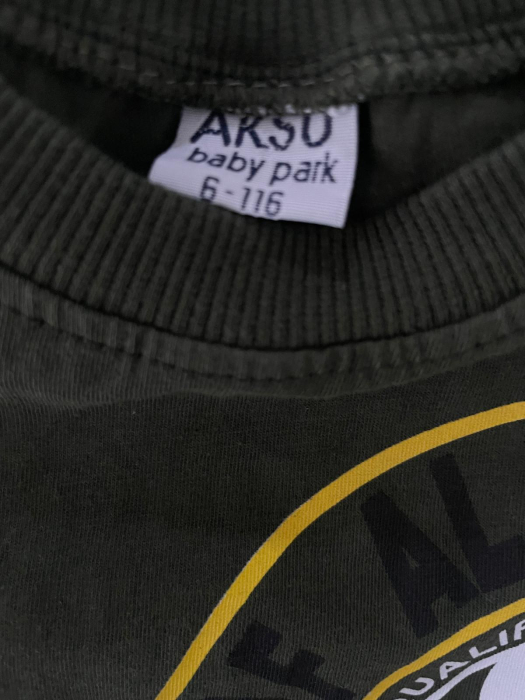 Tricou                          116 [3]