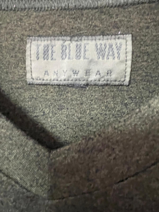 Tricou                      L [3]