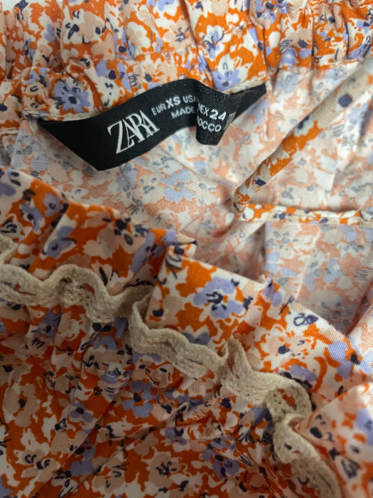 Zara top                  XS [3]