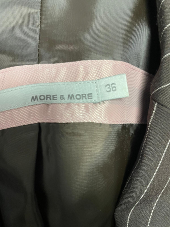 More More sacou                    S [2]