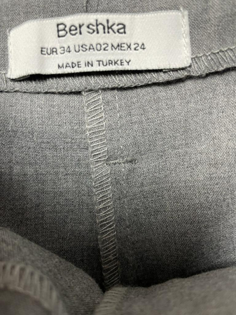 Bershka pantaloni                                       XS [2]