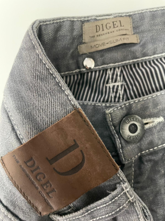 Digel blugi                          M [2]