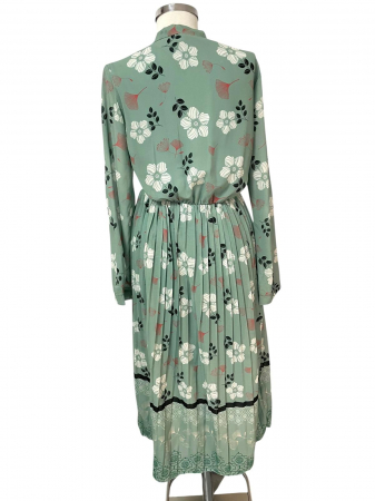 Rochie                                M [1]