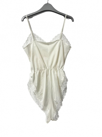 Body                                L [1]