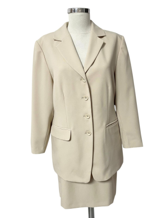 Sacouri si Costume - Costum                           L