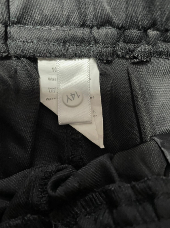 Pantaloni baieti                        14 ani [2]