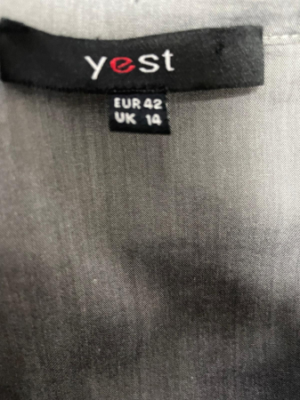 Yest camasa                      L [2]