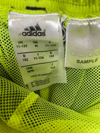 Adidas pantaloni                     152 [2]