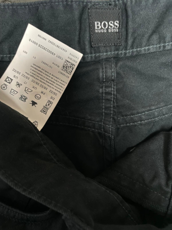 Hugo Boss pantaloni                        L [2]