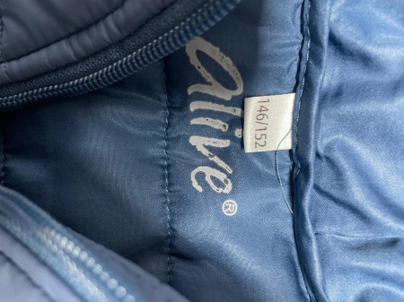 Alive geaca                           146/152 [2]