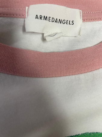 Tricou                        S [2]