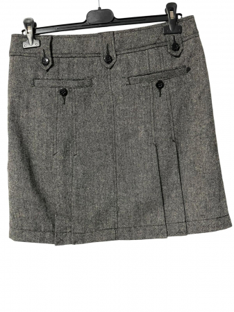 Esprit fusta                          L [1]
