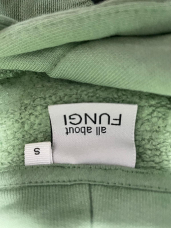 Fungi hanorac                       M [2]