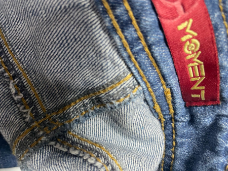 Moment blugi                         M [3]