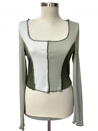 Bluze/Topuri - Shein bluza                             XS