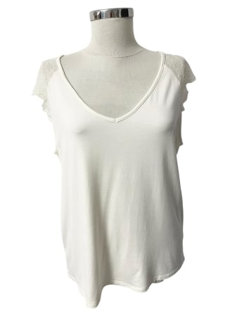 Tricouri si maiouri - Only tricou                           L/XL