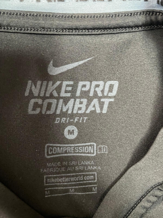 Nike maiou                           S [2]