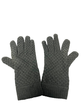 Manusi                        S-M [1]