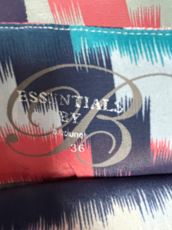 Essentials fusta              S [2]