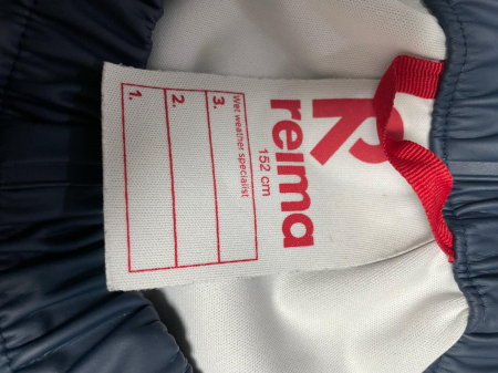 Pantaloni impermeabili                       152 [2]